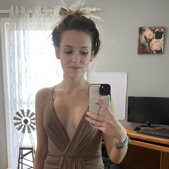 Meet your Posher, Hannah - Picture 1 of 1